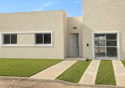 Casa de 3 Dormitorios en Villa Juana (Córdoba)
